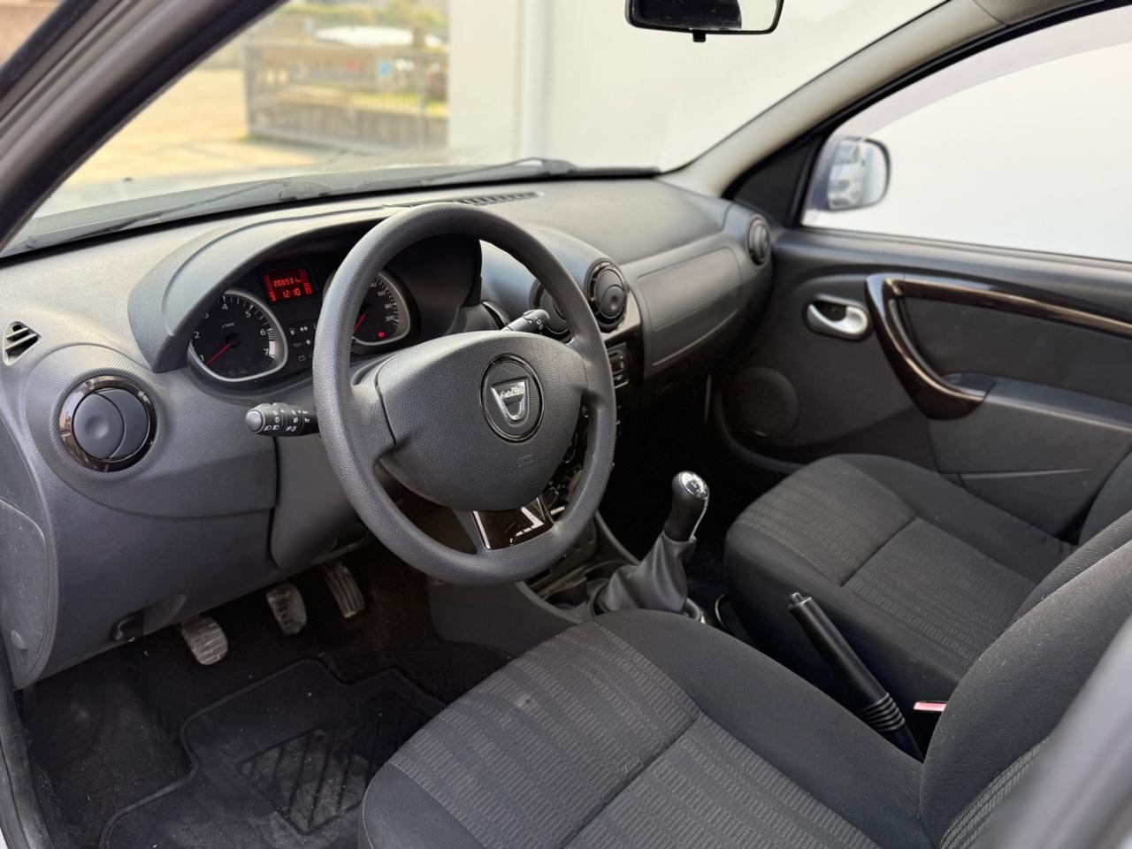 Dacia Duster 1.6 GPL DI SERIE 2032 GANCIO NEOPATENTATU