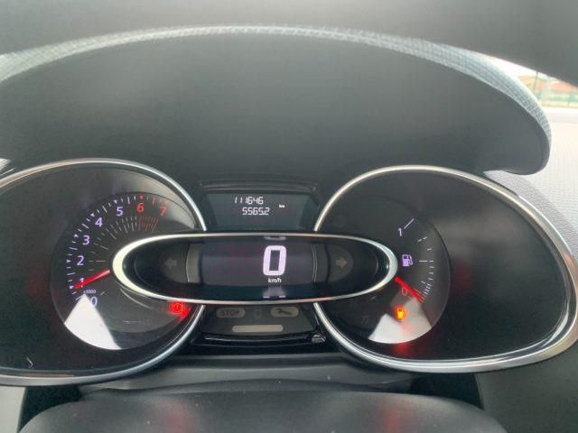 RENAULT Clio TCe 12V 75 CV 5 porte Moschino Intens