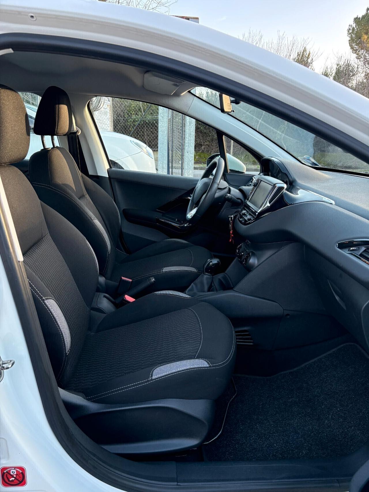 Peugeot 208 Allure