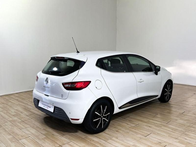 Renault Clio Clio 1.2 16v Business 75cv