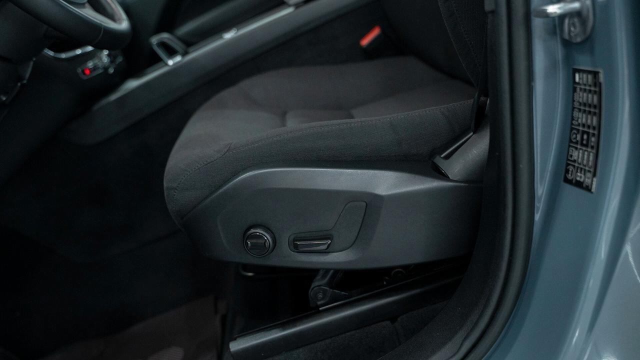 Volvo XC 60 XC60 B4D 2.0 GEARTRONIC AWD MOMENTUM SPORT LED NAVI FULL OPTIONAL