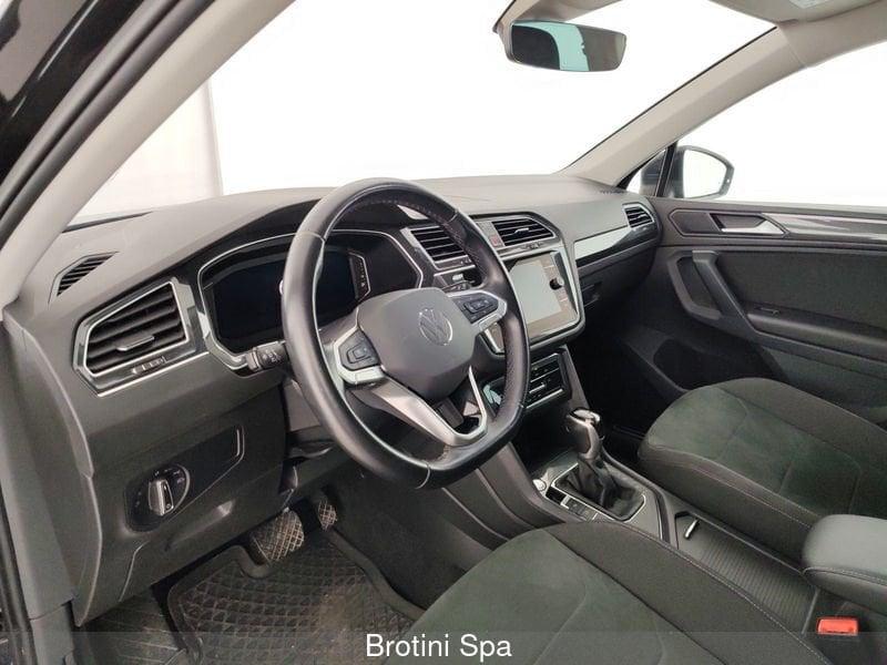 Volkswagen Tiguan 2.0 TDI 150 CV SCR DSG Elegance