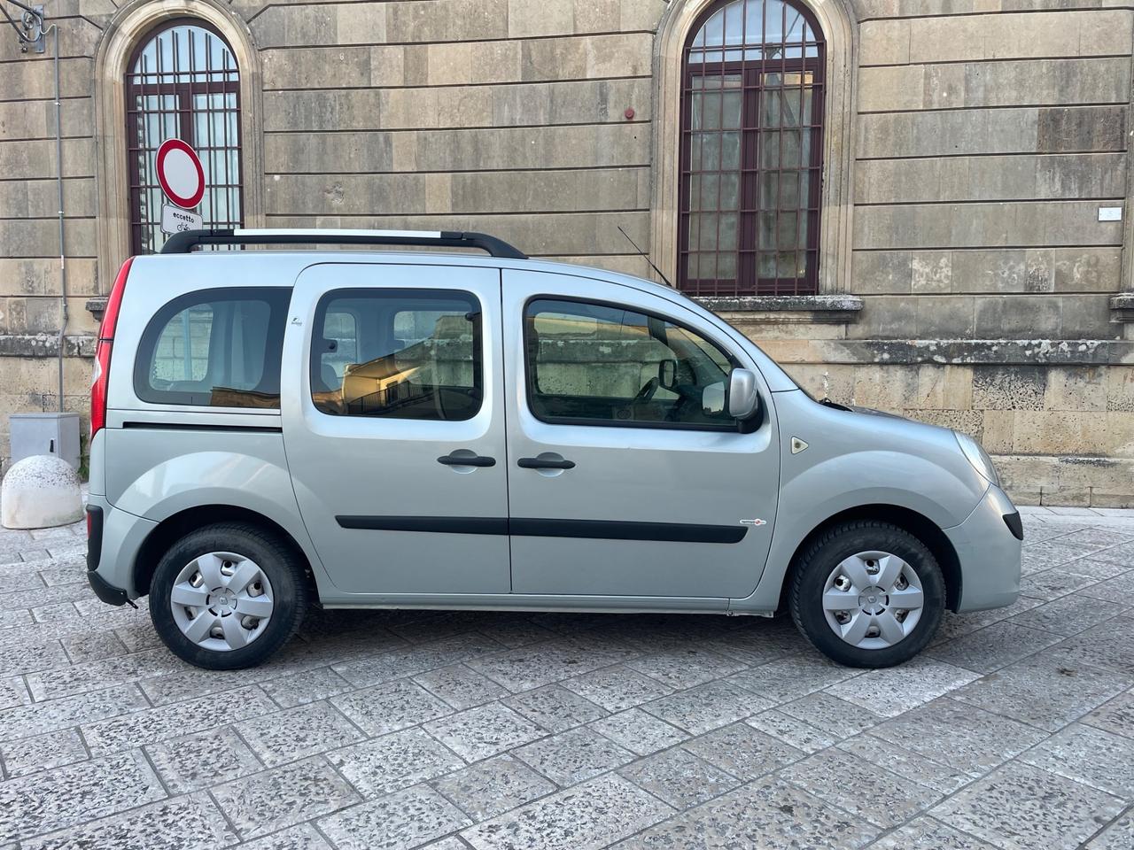 Renault Kangoo 1.5 dCi TRASPORTO DISABILI