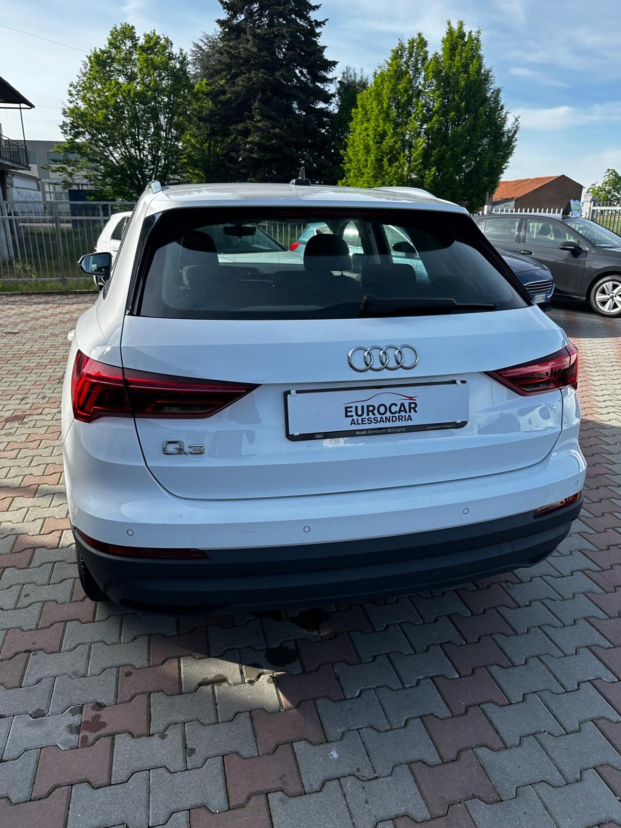Audi Q3 35 TDI S tronic Business