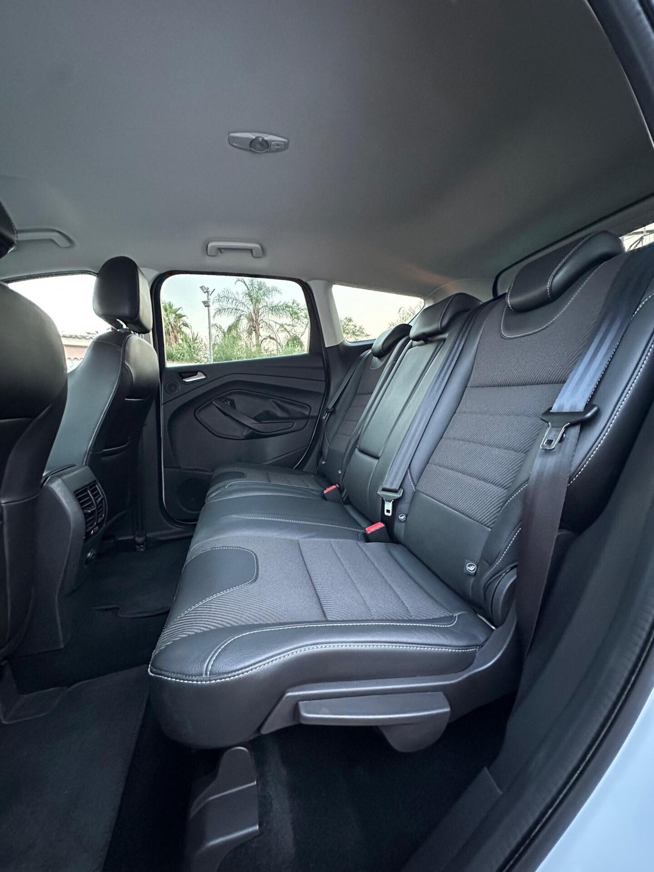 Ford Kuga 2.0 TDCI 120 CV Titanium