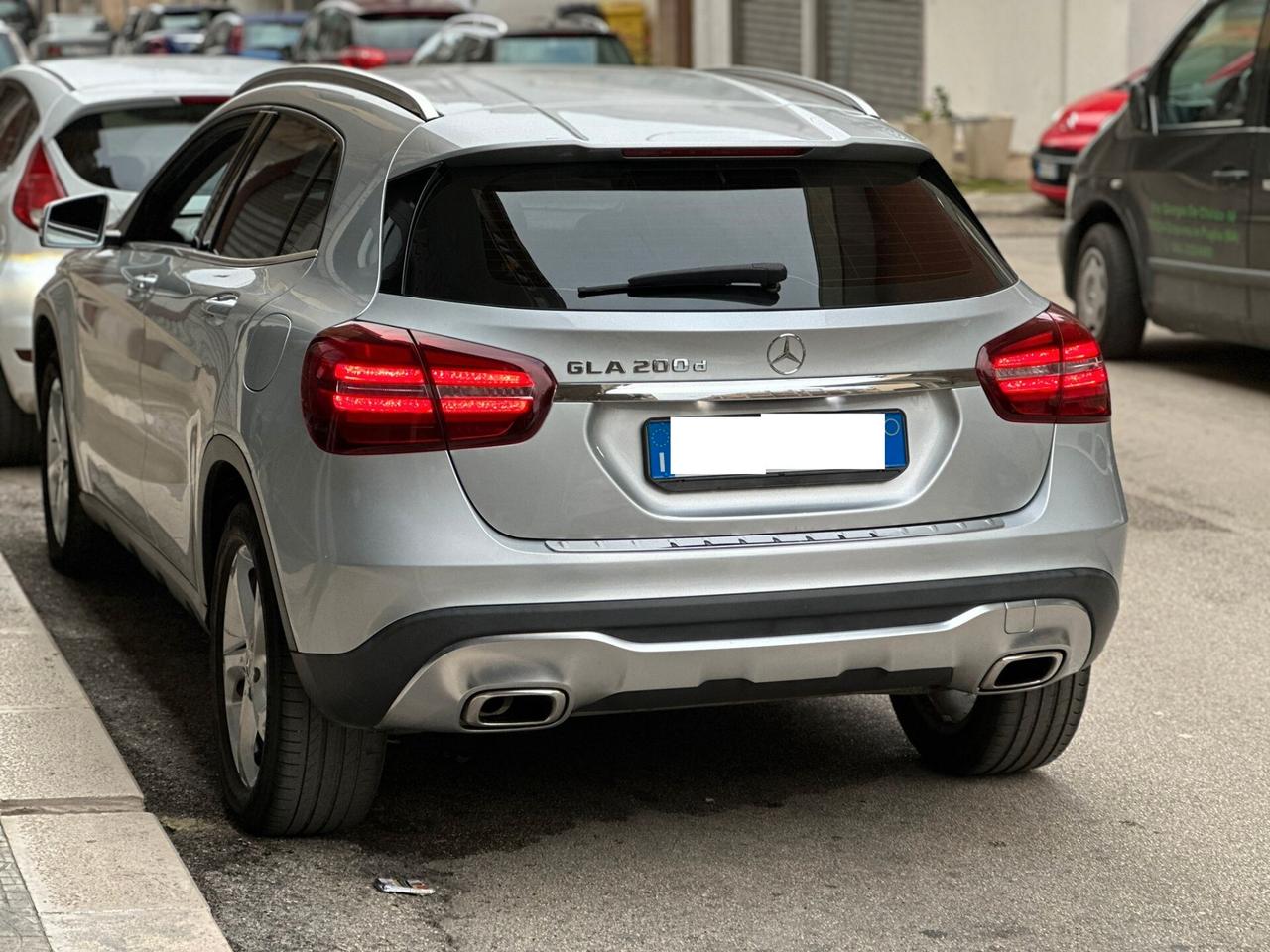 Mercedes-benz GLA 200 d Automatic Premium