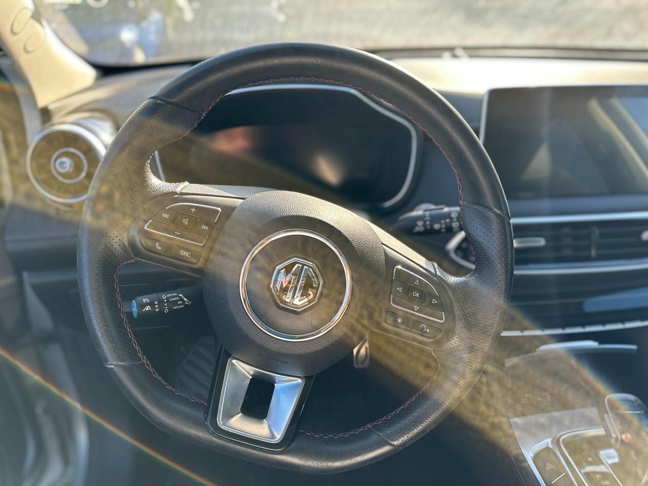 MG HS I - HS 1.5 t Luxury auto