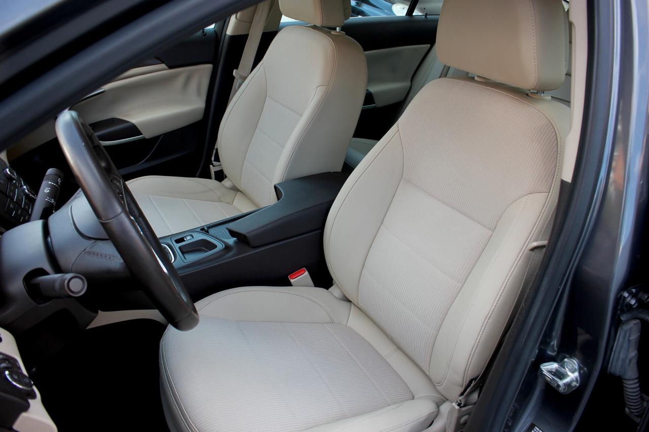 Opel Insignia 2.0 cdti Cosmo 130 CV UNIPRO CRONO TAGLIANDI OPEL DISTRIBUZIONE FRIZIONE E VOLANO NUOVI FATTI IN OPEL GARANZIA 12 MESI