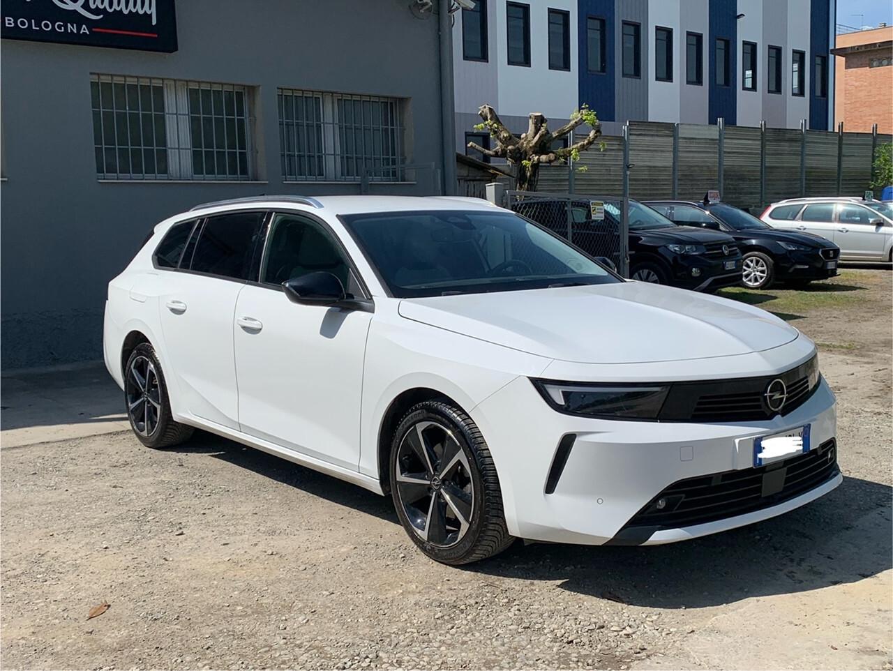 Opel Astra 1.5 T Diesel 130 CV AT8 Sports Tourer Business Elegance