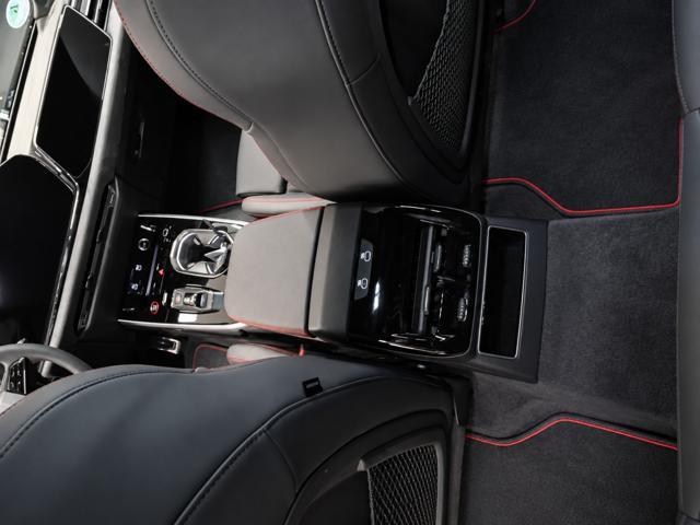AUDI A6 Avant 2.0 TDI mHEV+ S tronic quattro S line edition one.