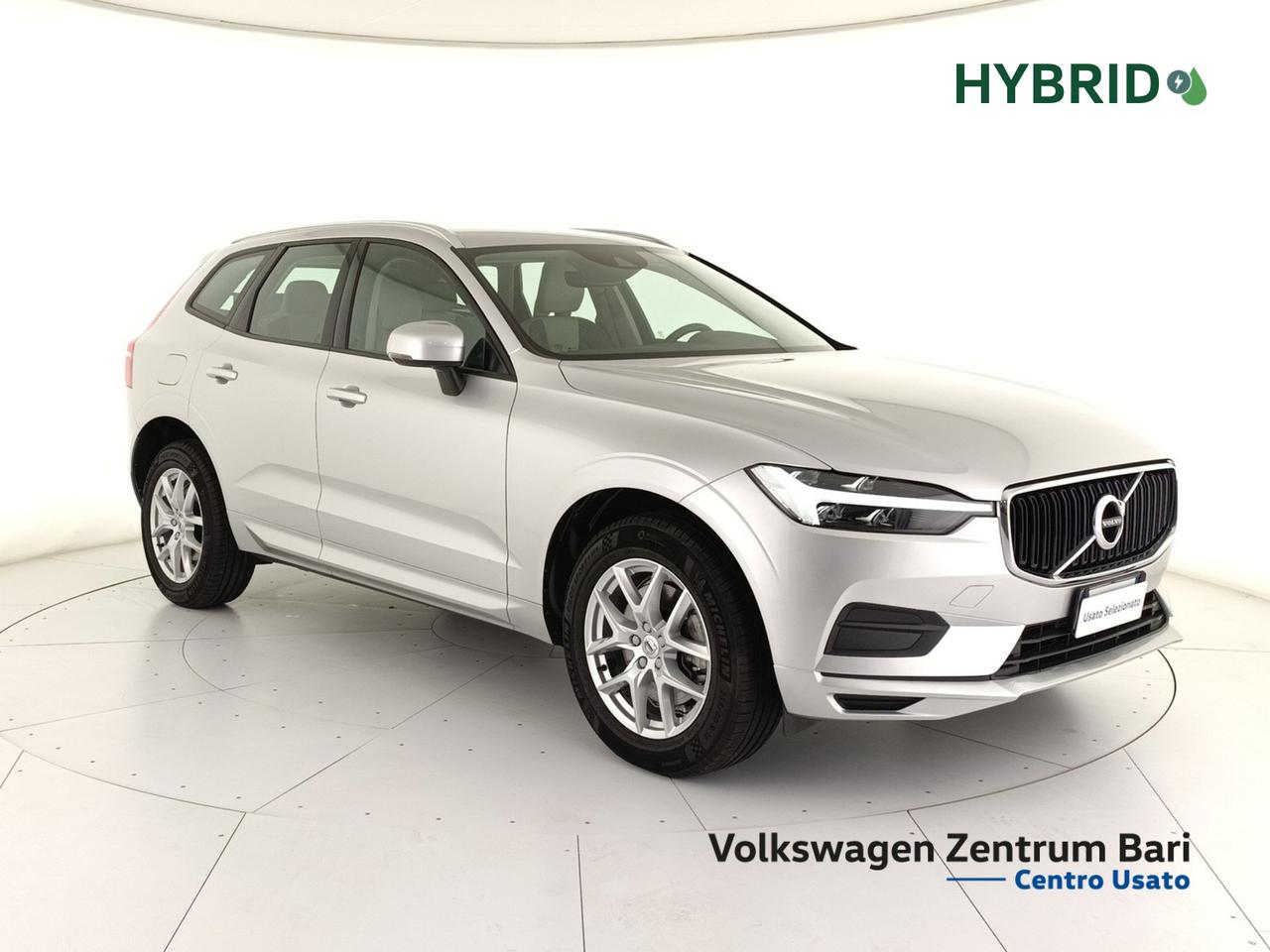 Volvo XC60 2.0 b4 momentum pro auto