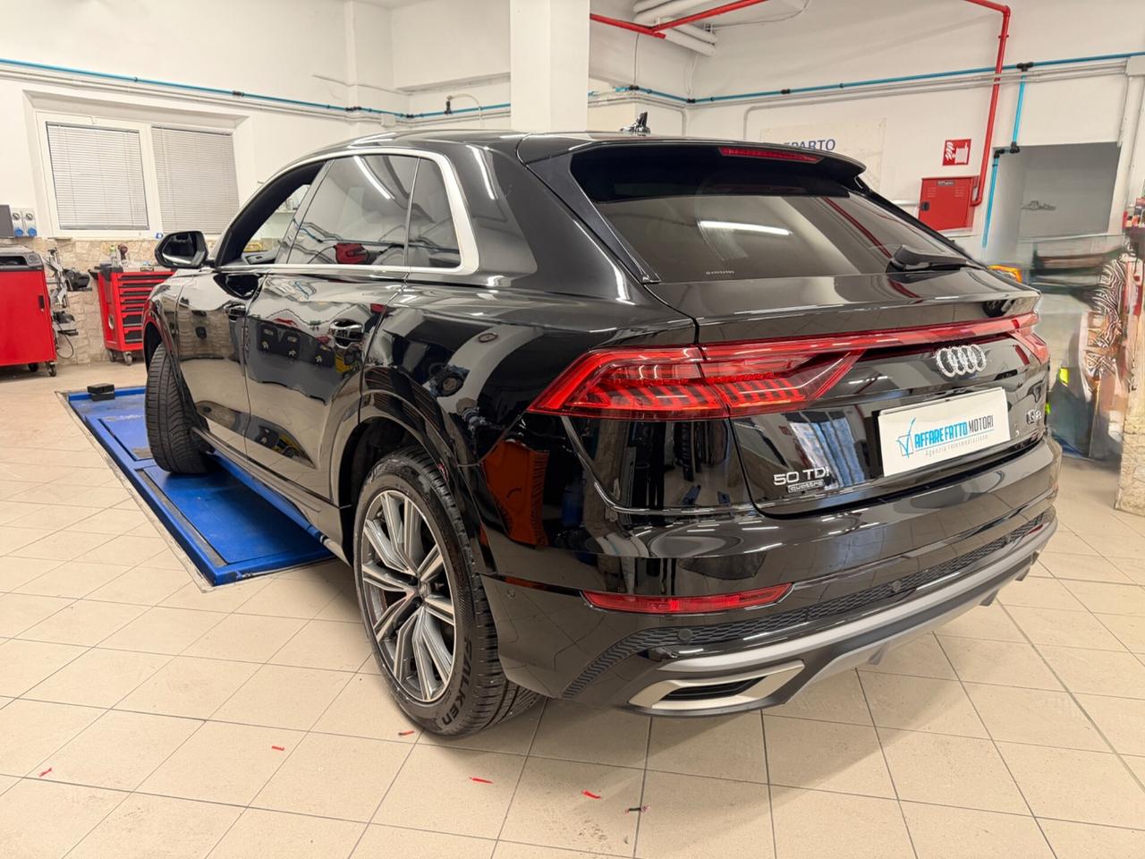Audi Q8 50 TDI 286 CV quattro tiptronic S-Line