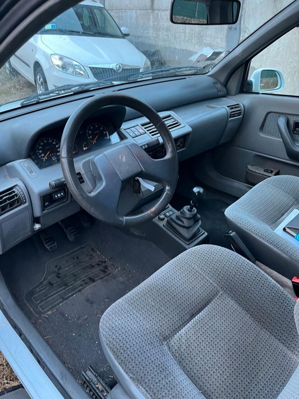 Renault Clio 1.2i cat 3 porte RN