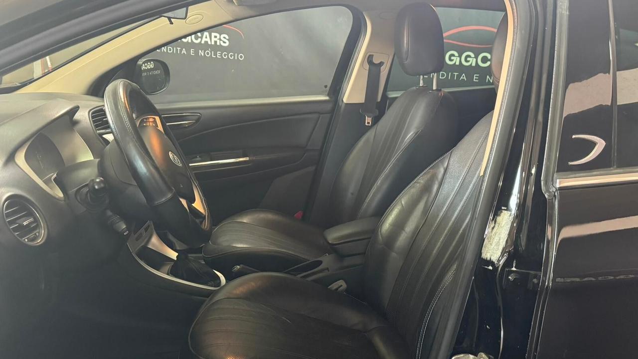 Lancia Delta 1.6 MJT DPF Gold