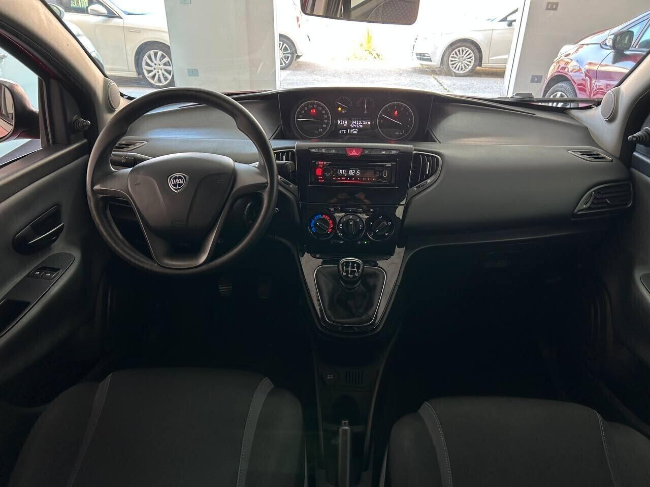 Lancia Ypsilon 1.2 69 CV 5 porte Gold