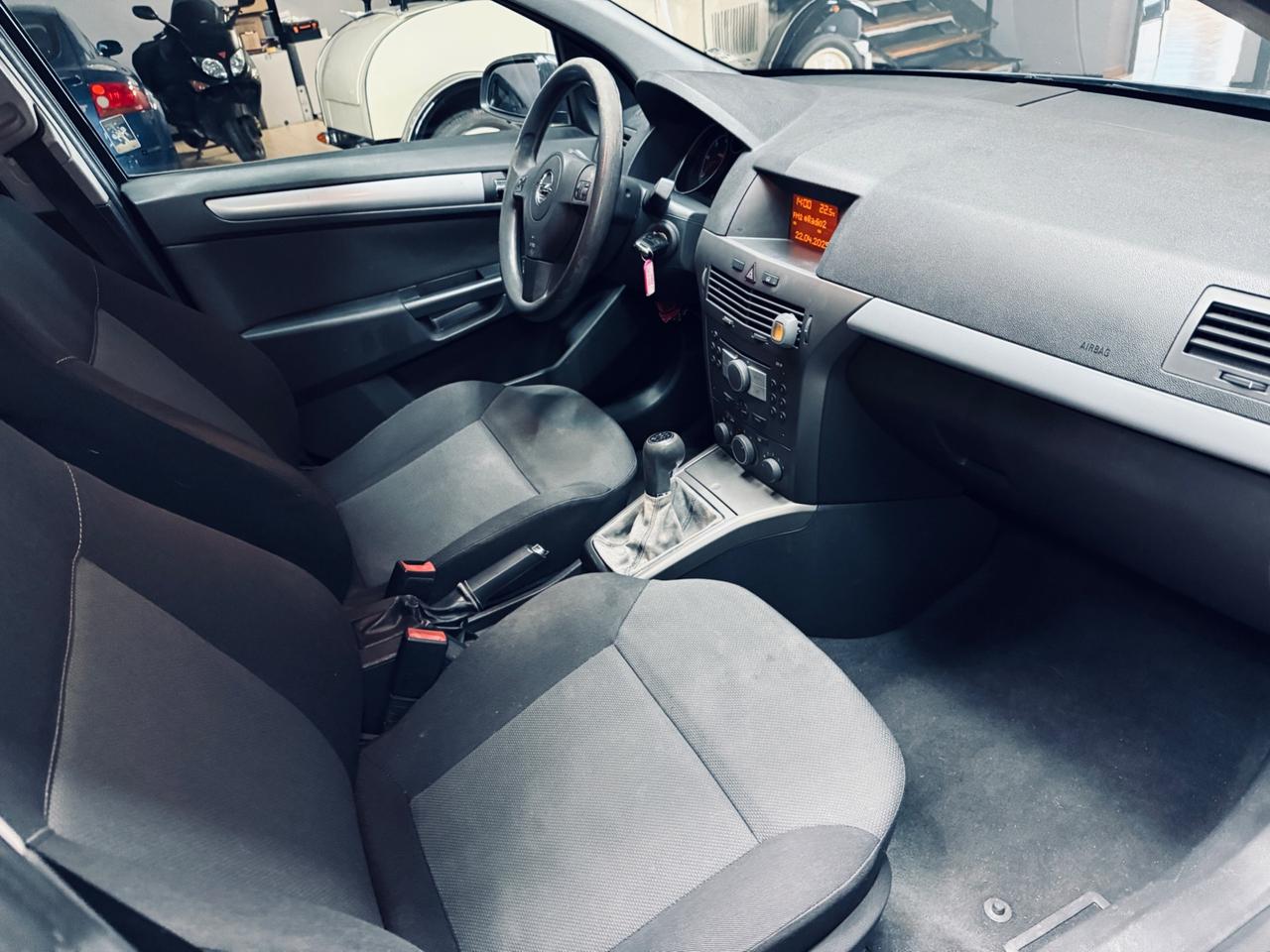 Opel Astra 1.7 CDTI 101CV 5 porte Cosmo*NEOPATENTATI*