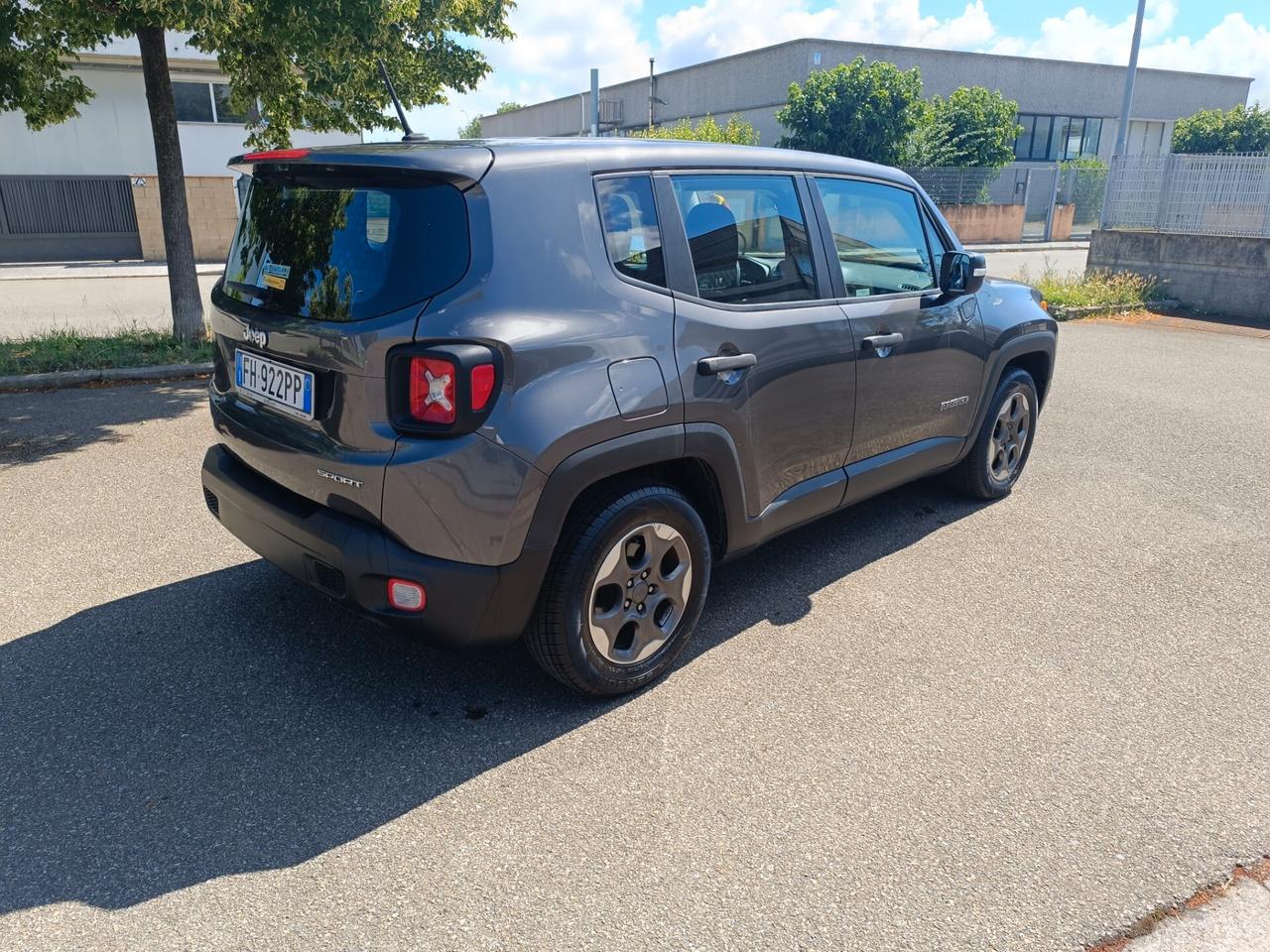 Jeep Renegade 1.6 Mjt del 2017 PER NEOPATENTATI