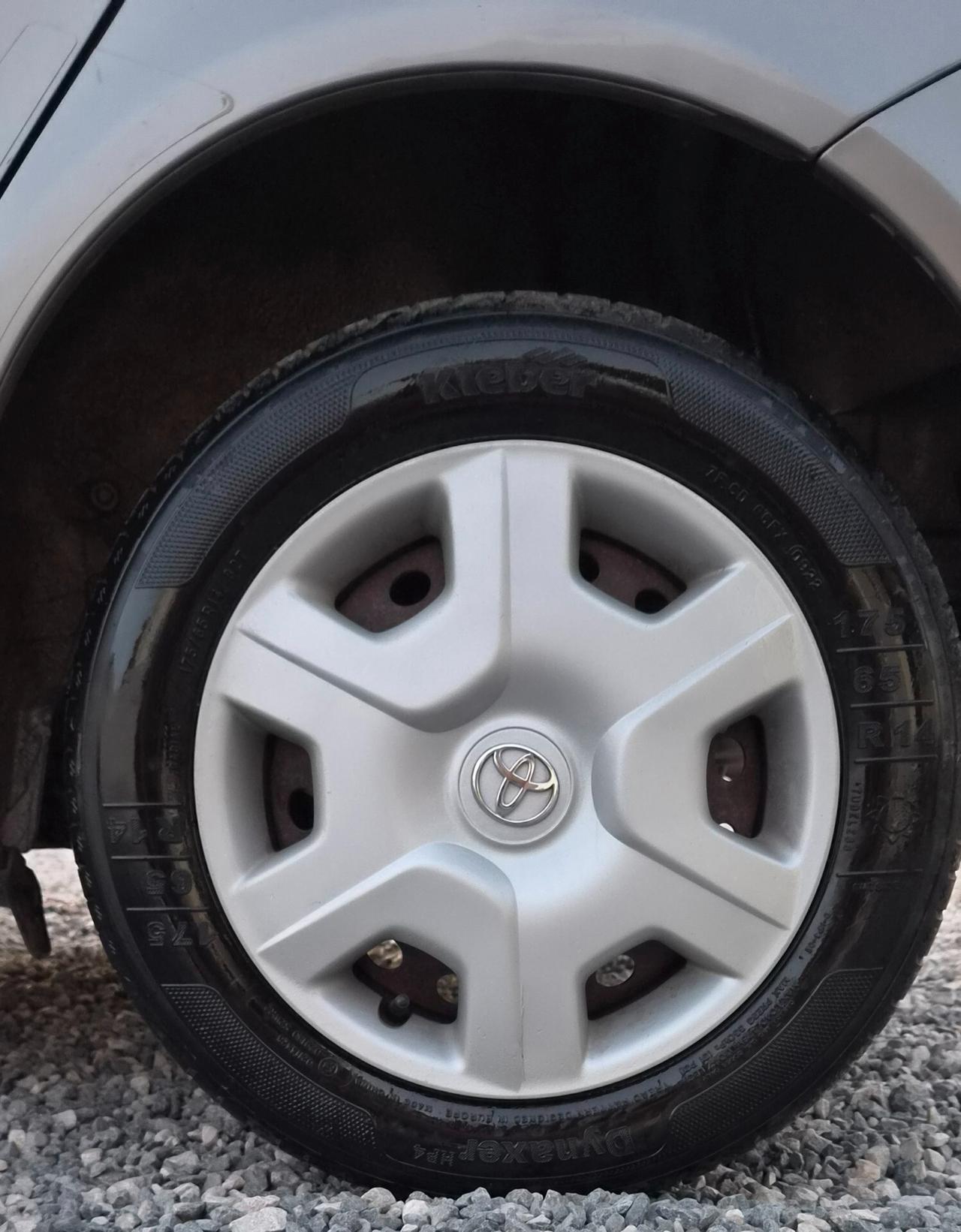 Toyota Yaris 1.4 tdi D-4D cat 5 porte Sol Blue