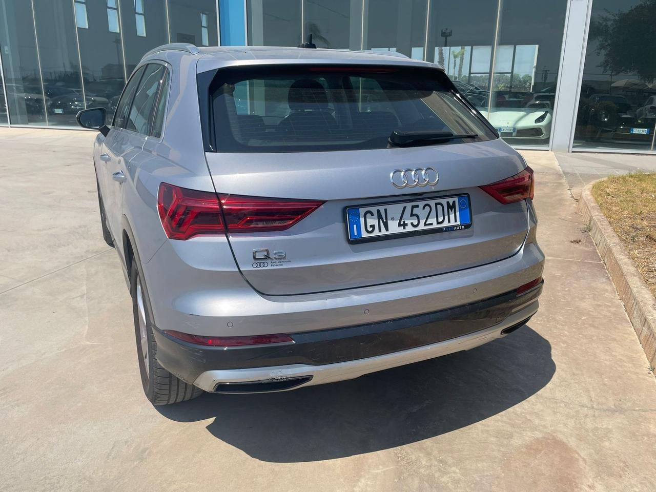 Audi Q3 35 2.0 tdi Business Advanced