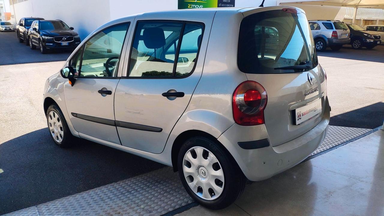 Renault Modus 1.5 dCi 85CV C. Manuale