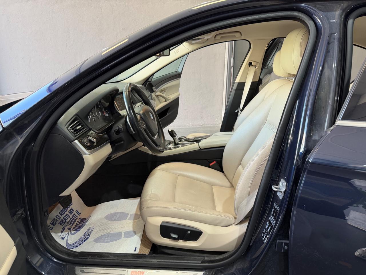 Bmw 520 520d xDrive Luxury