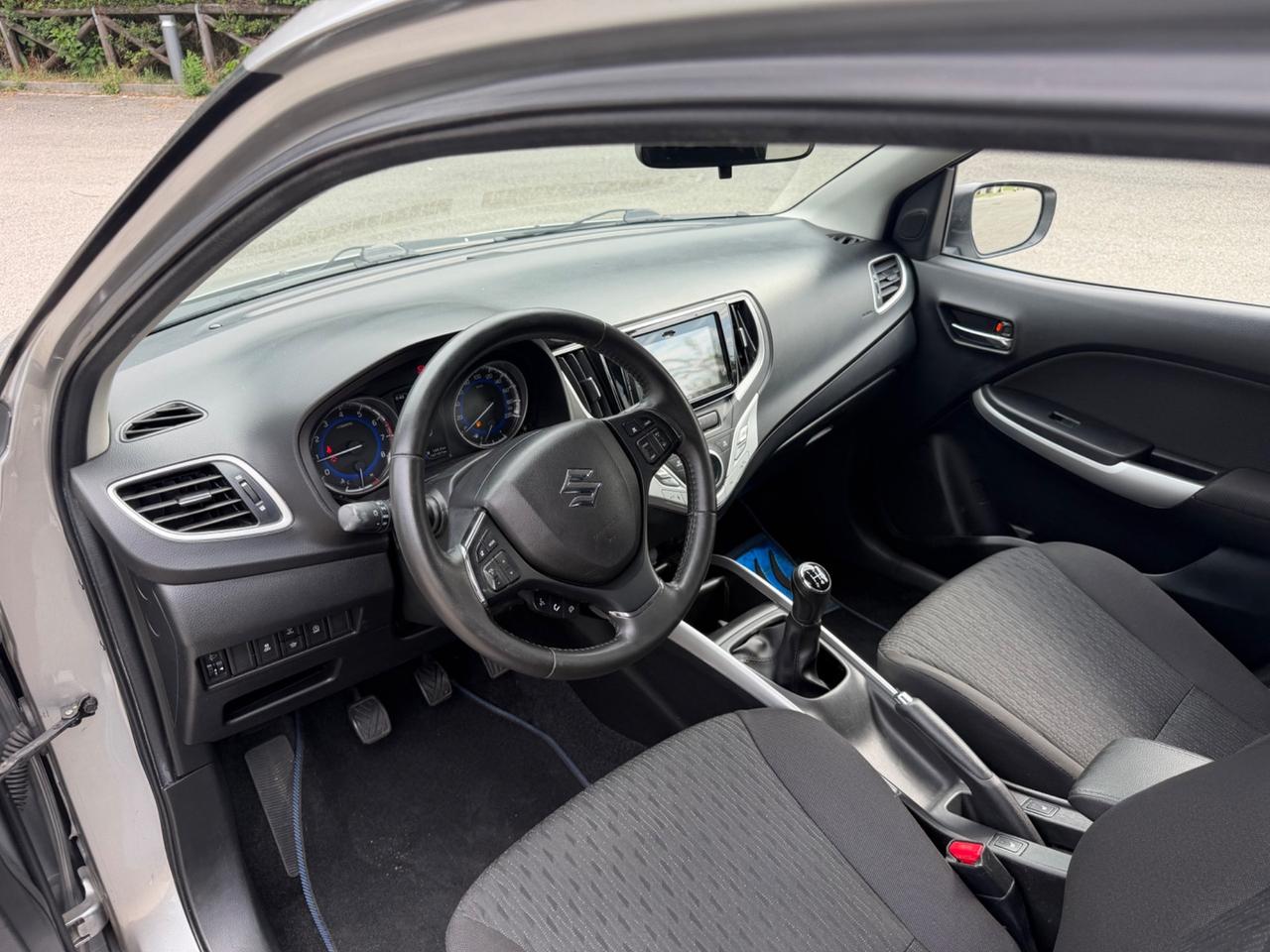 Suzuki Baleno 1.2 Hybrid B-Top