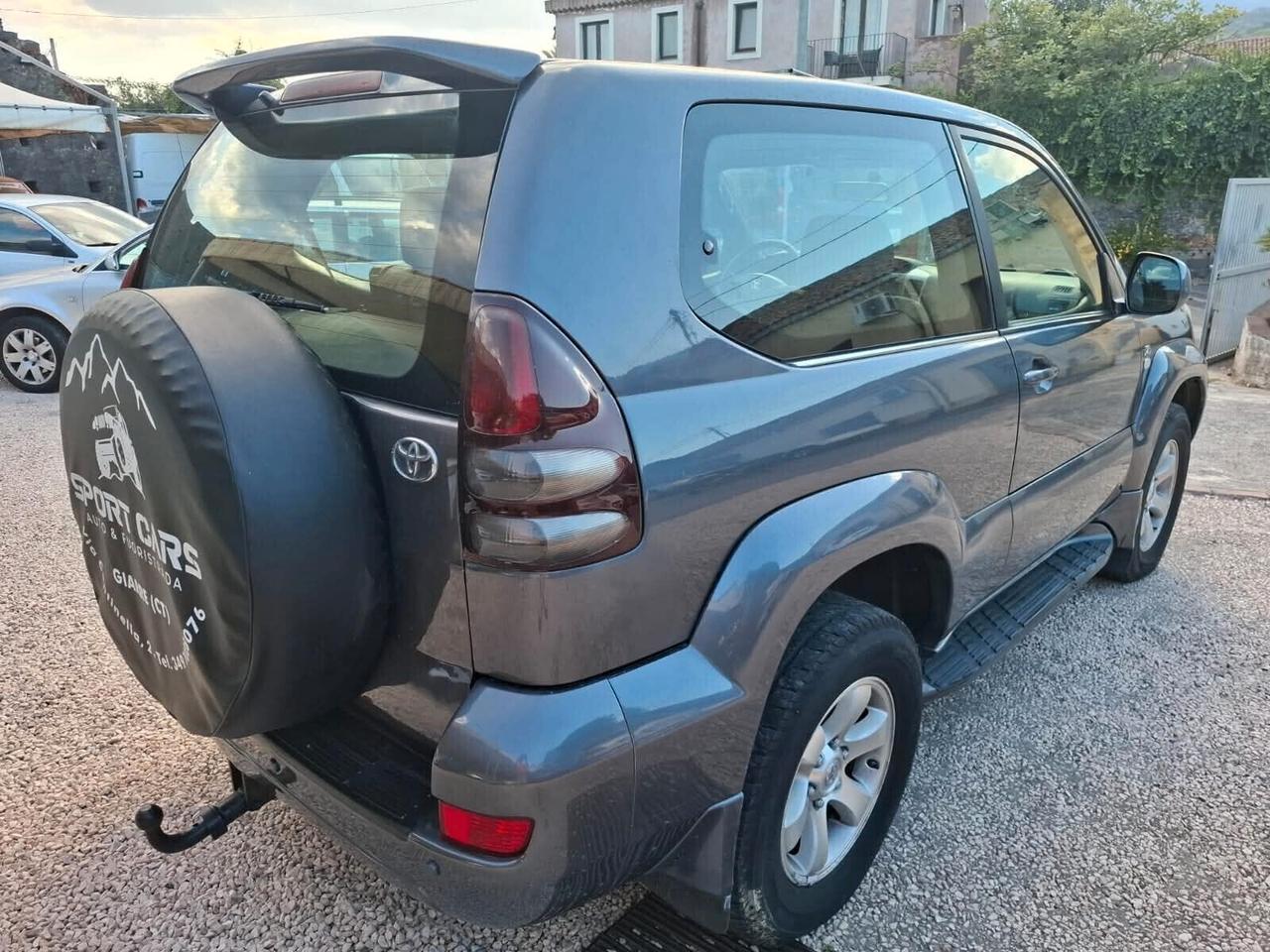 Toyota Land Cruiser 3.0 D-4D 16V cat 3 porte aut. Executive AUTOCARRO 5 POSTI