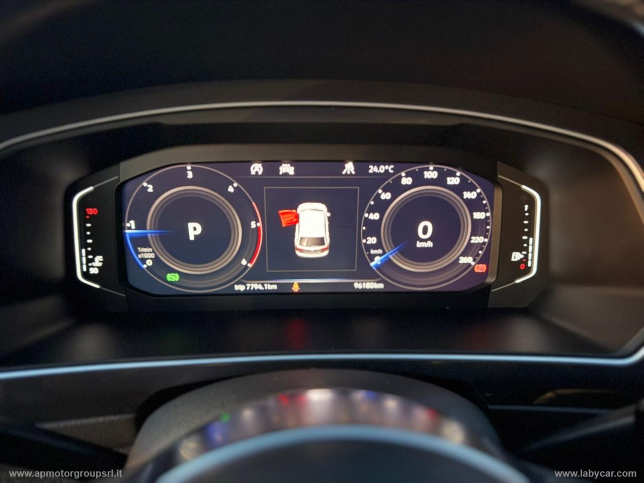 VOLKSWAGEN Tiguan 2.0 TDI 150CV SCR DSG R-Line BLUEMOTION TECHNOLOGY