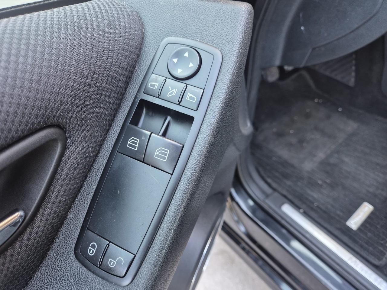 Mercedes-benz A 150 BlueEFFICIENCY Avantgarde
