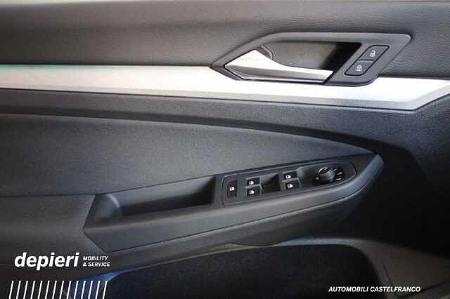 Volkswagen Golf 1.0 eTSI EVO DSG Life -mhev -Ok Neop