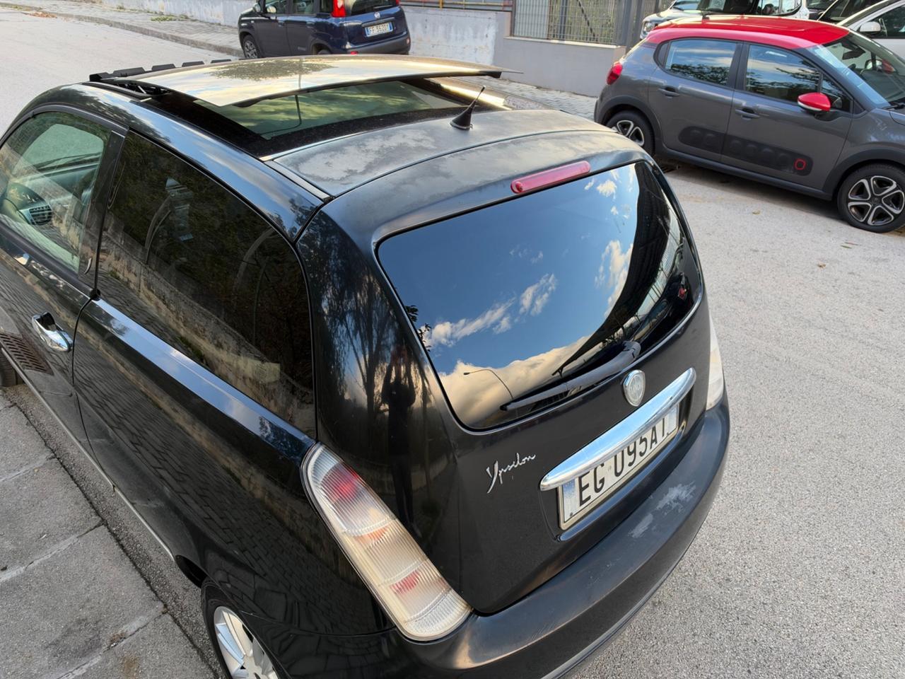 Lancia Ypsilon 1.3 MJT 75 CV Tetto apribile 2011