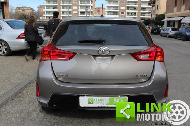 TOYOTA Auris 1.4 D-4D Active