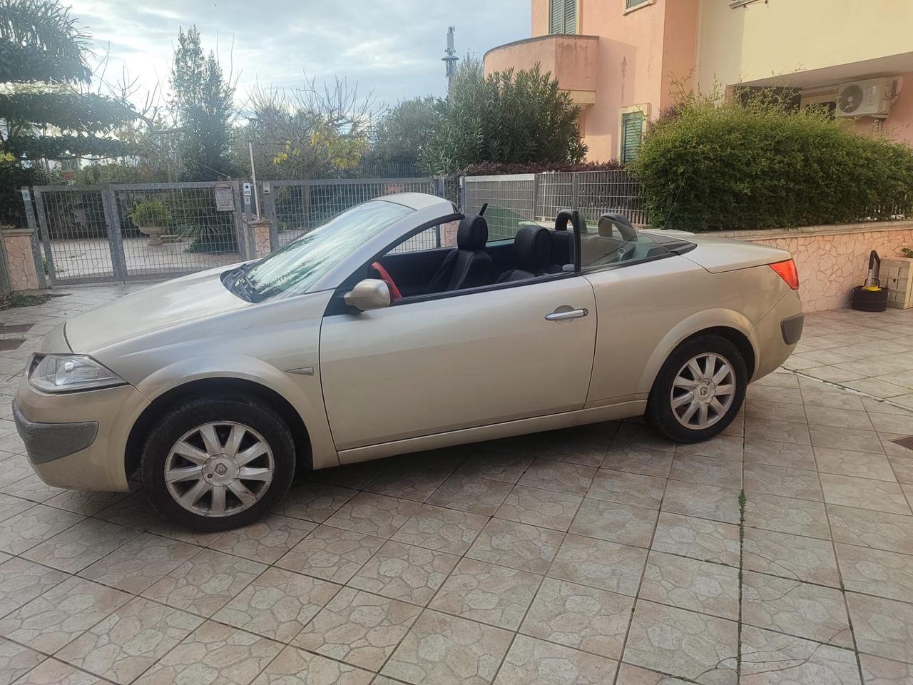 Renault Megane Mégane C-C 1.6 16V Exception cabrio