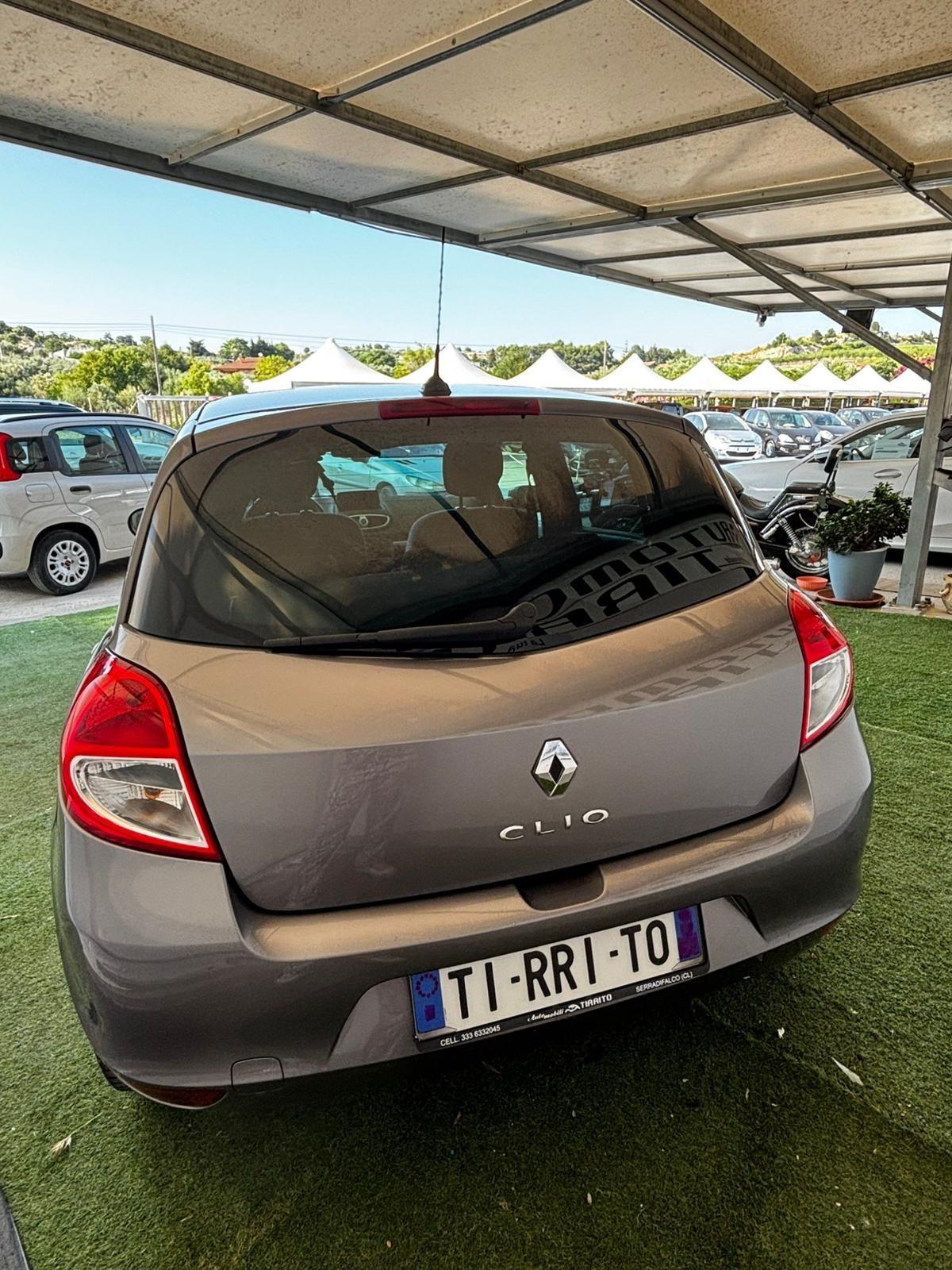 Renault Clio 1.2 16V 5 porte 75CV
