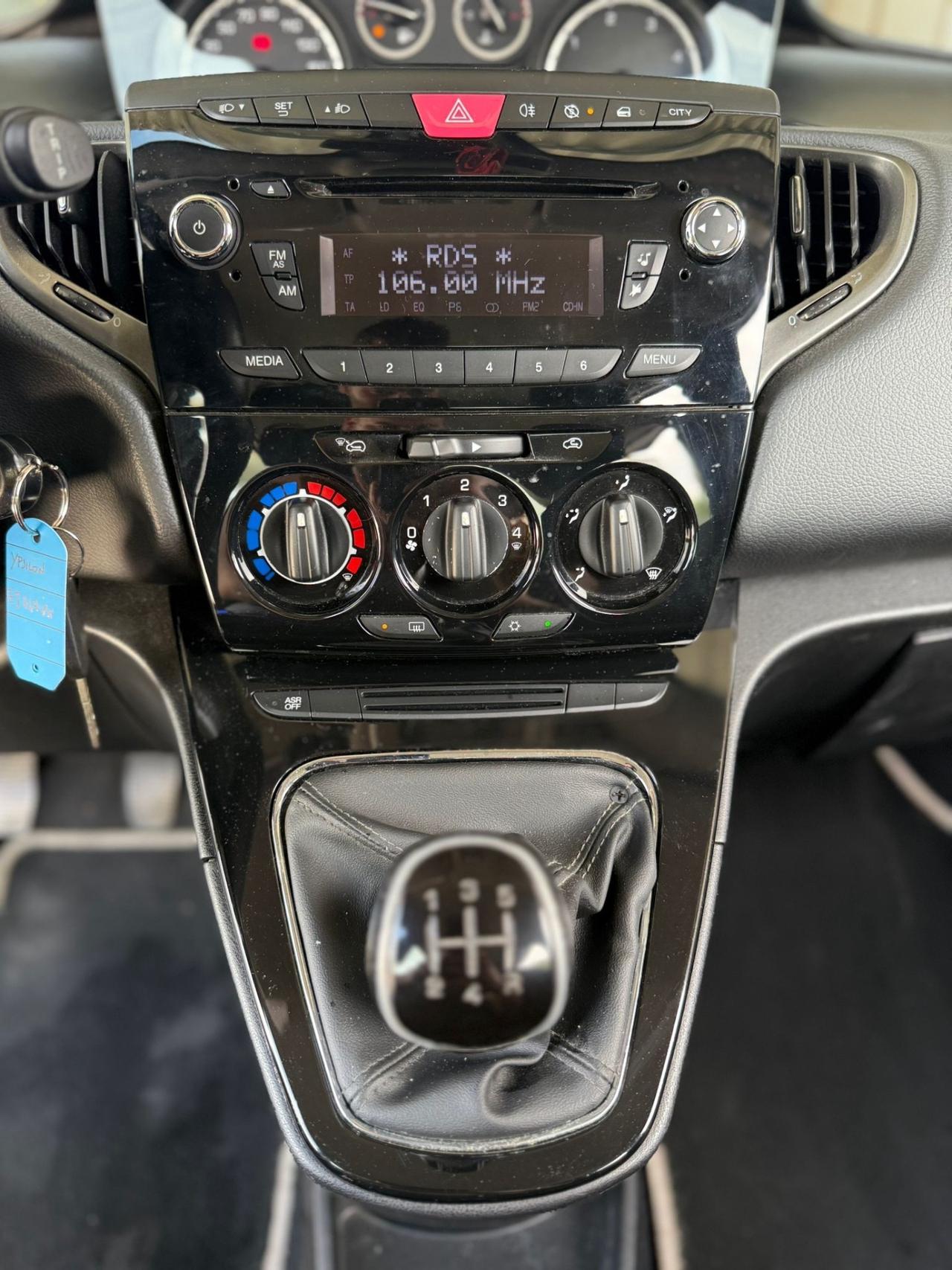 Lancia Ypsilon 1.3 Diesel MJT EURO5B neopatentati uniproprieta