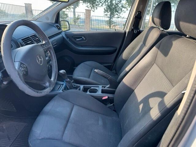 Mercedes-benz A 180 CDI Elegance - doppio treno gomme