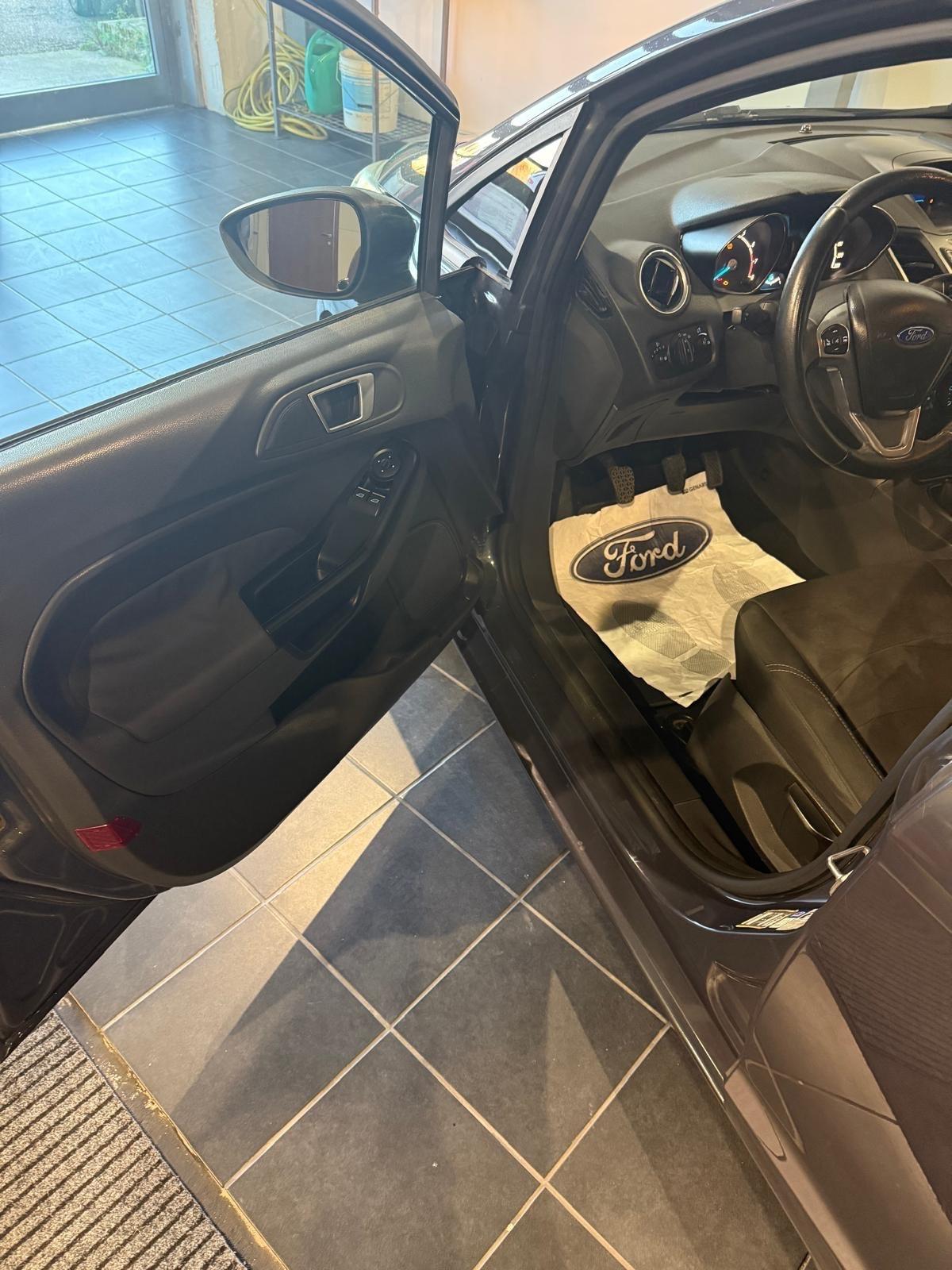 Ford Fiesta 1.4 -BENZINA/GPL -NEOPATENTATI