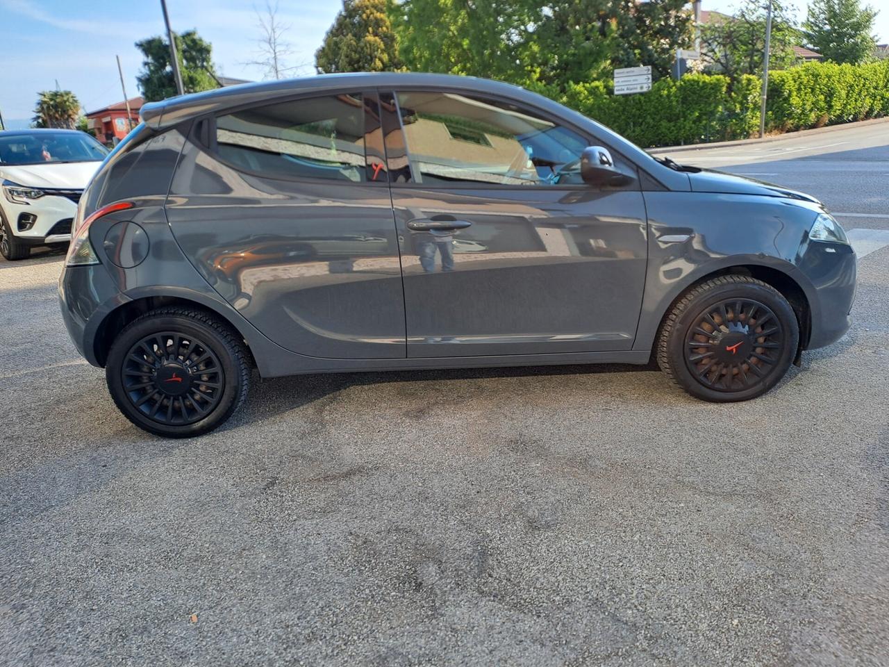 Lancia Ypsilon 1.3 MJT 16V 95 CV 5 porte S&S Gold