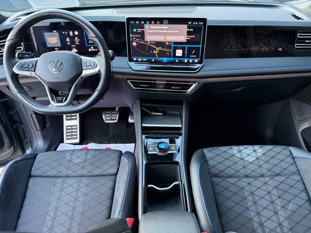 VOLKSWAGEN Tiguan 2.0 TDI DSG 4MOTION R-Line GANCIO Matrix DCC Pano