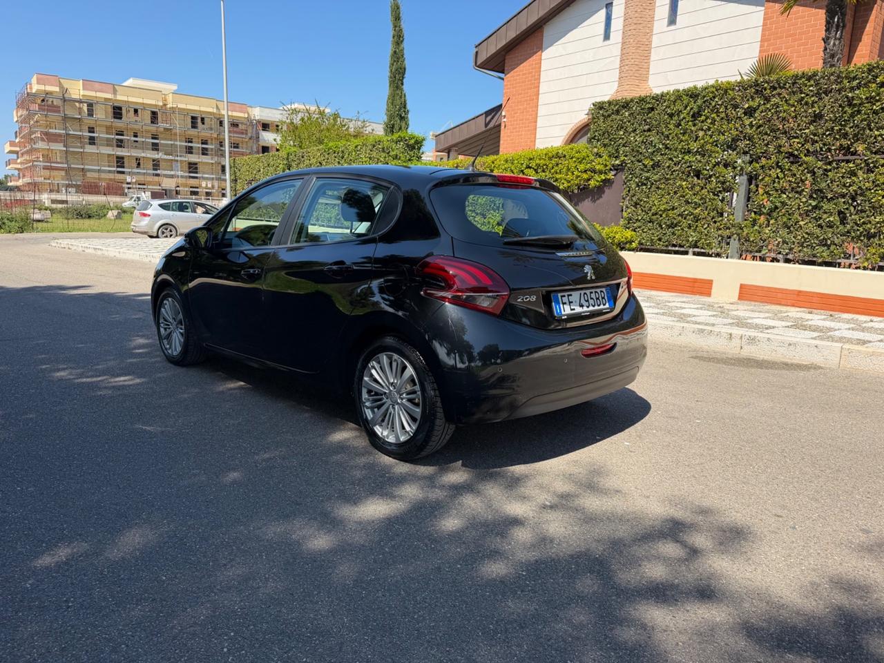 Peugeot 208 BlueHDi 75 5 porte Allure