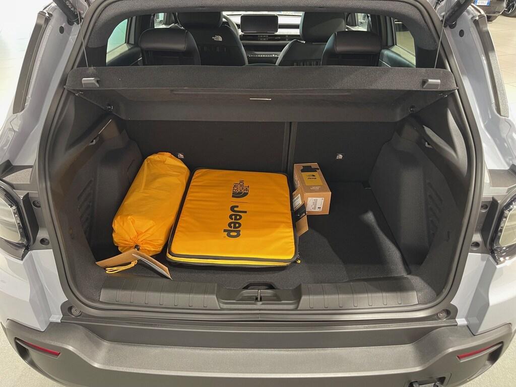 Jeep Avenger 1.2 turbo e-hybrid The North Face 4xe 136cv edct6