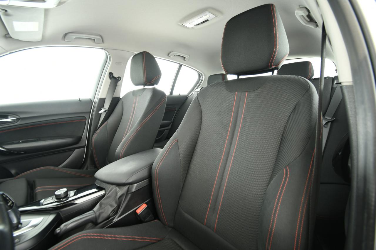 BMW 118d Sport 5p auto LED+C17"