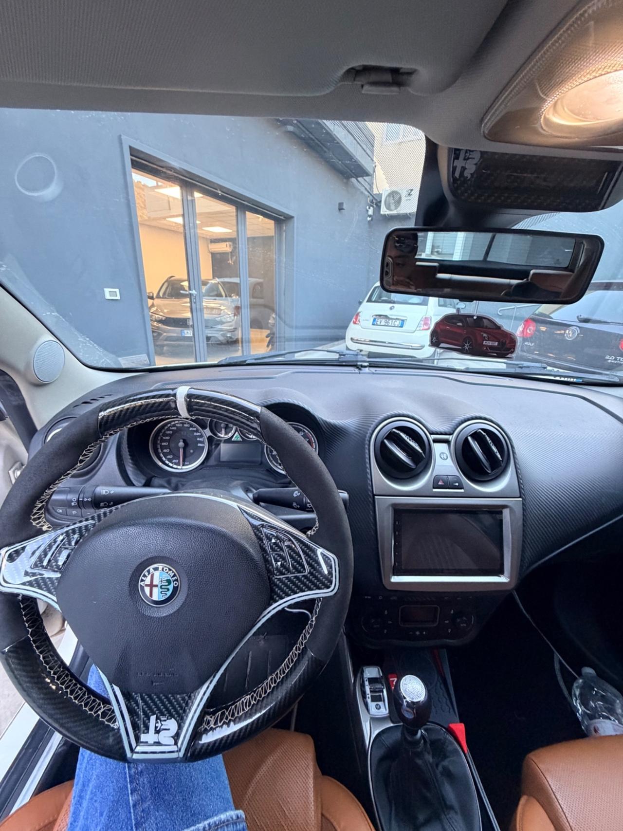 Alfa Romeo MiTo 1.4 T 155 CV Distinctive Premium Pack