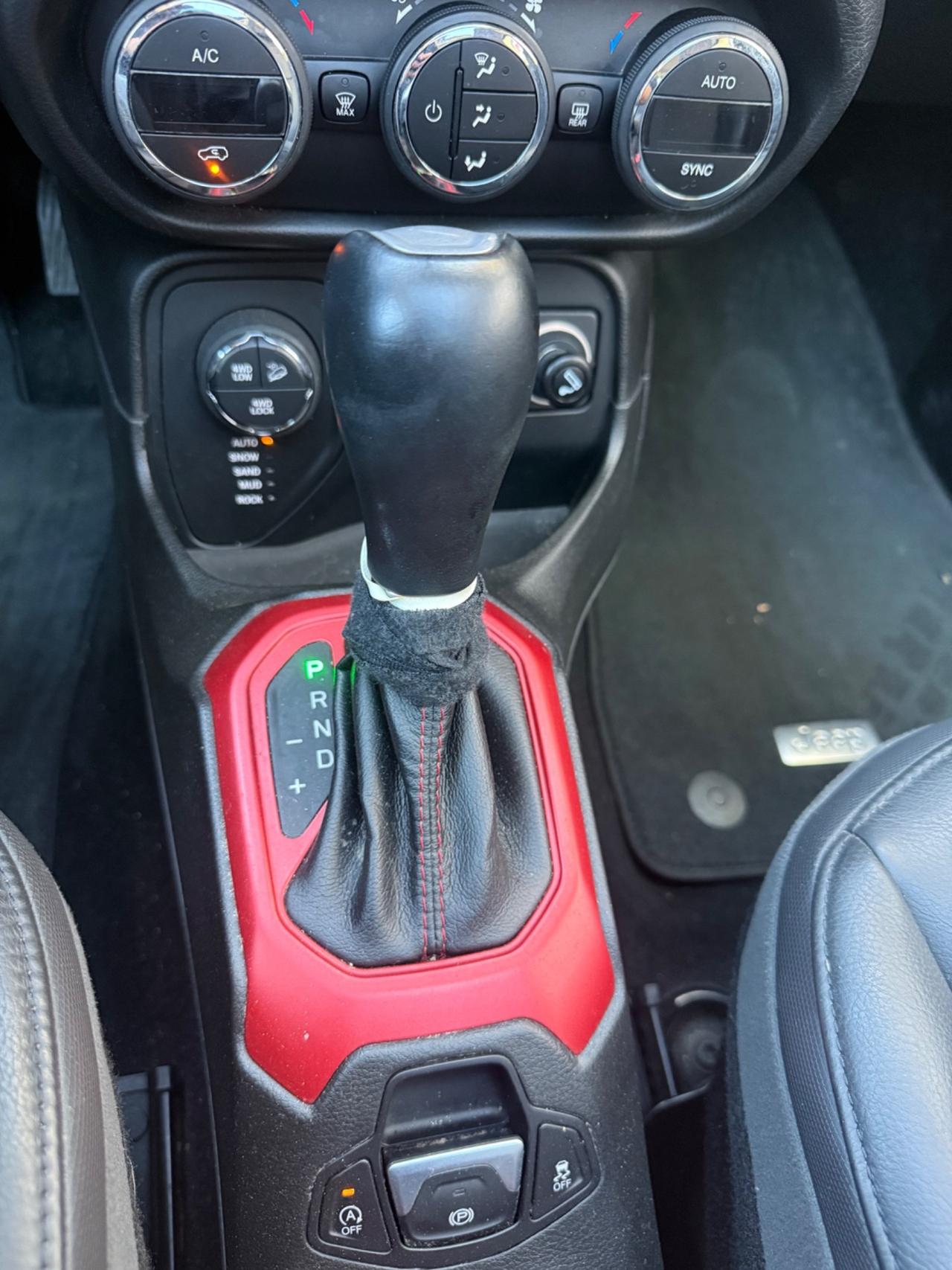 Jeep Renegade 2.0 Mjt 170CV 4WD Active Drive Low Trailhawk