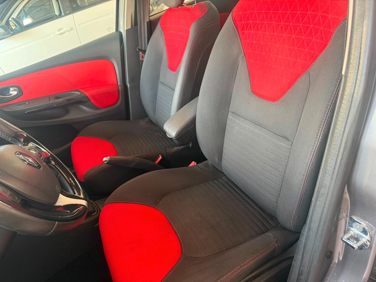 Renault Clio dCi 8V 90CV EDC Start&Stop 5 porte Energy Intens