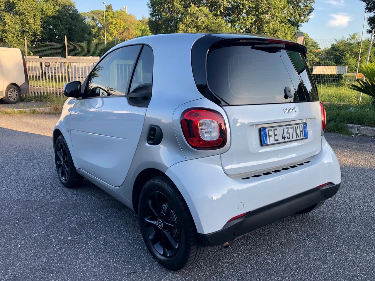 Smart ForTwo 70 1.0 Passion SOFT TOUCH PERMUTE NESSUN OBBLIGO DI FINANZIAMENTO GARANZIA