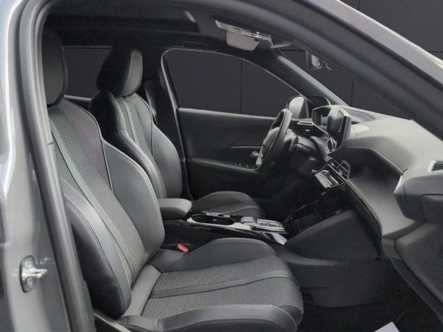 PEUGEOT 2008 Hybrid 136 e-DCS6 GT