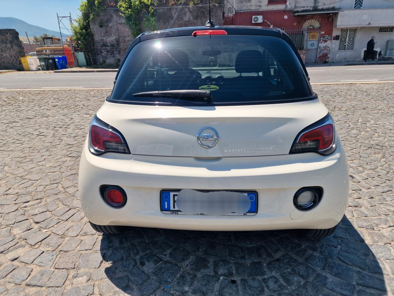 Opel Adam 1.4 87 CV GPL Tech Slam