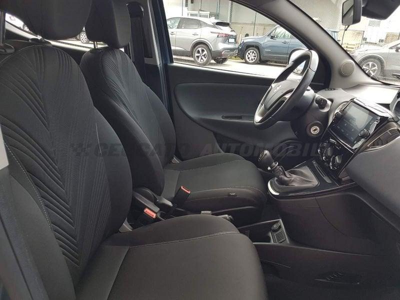 Lancia Ypsilon Ypsilon 1.0 firefly hybrid Gold s&s 70cv 5p.ti
