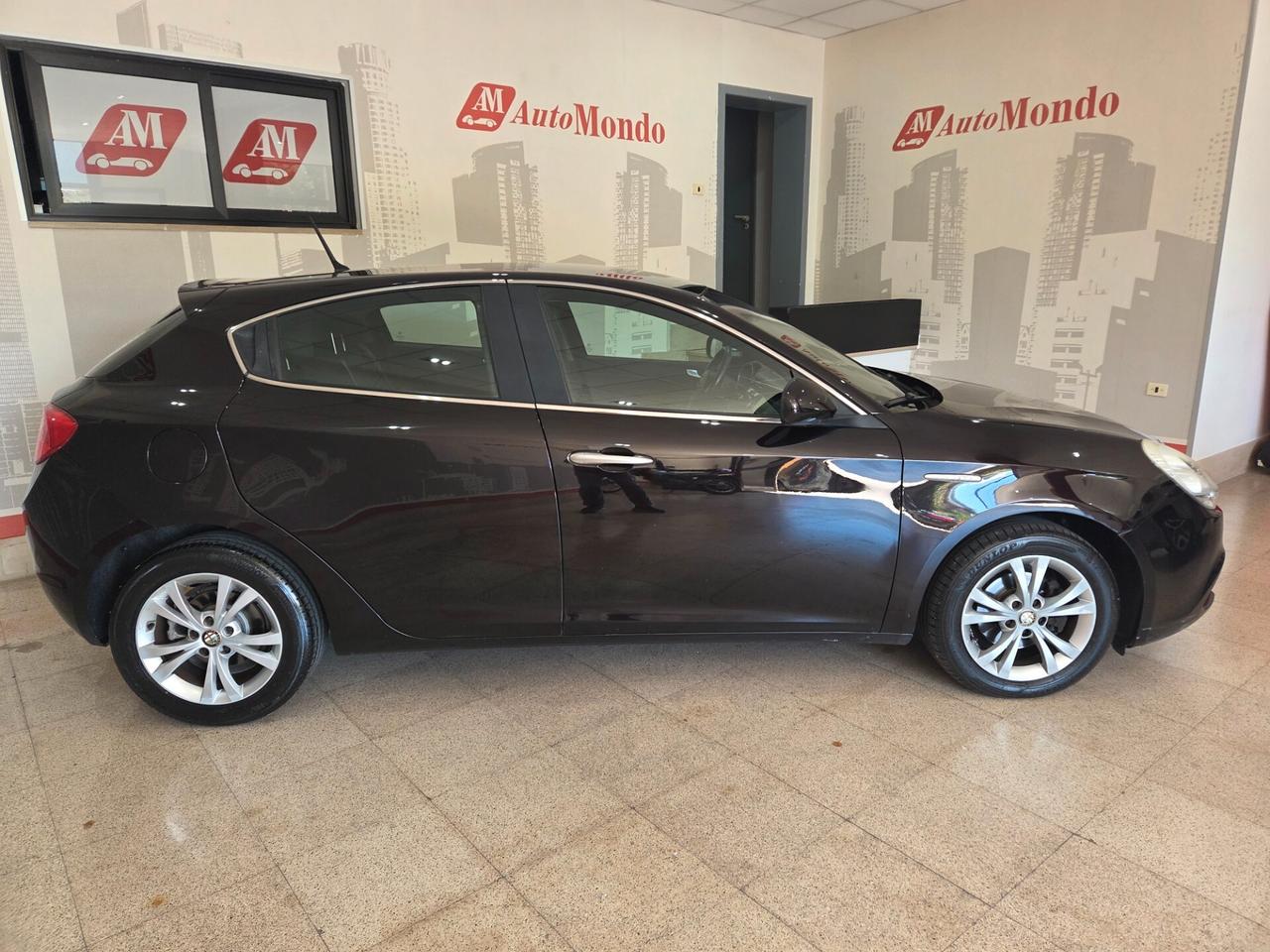 Alfa Romeo Giulietta 1.6 JTDm-2 105 CV Distinctive